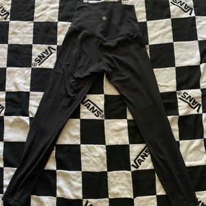 Lululemon Size 2 Wonder Under